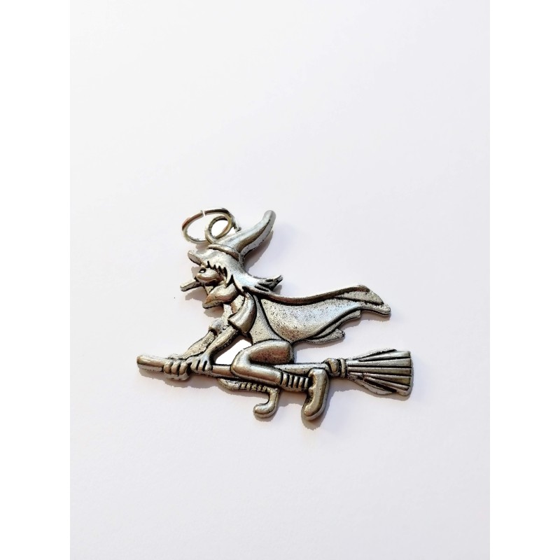 Bruja de la suerte (Amuletos y talismanes)