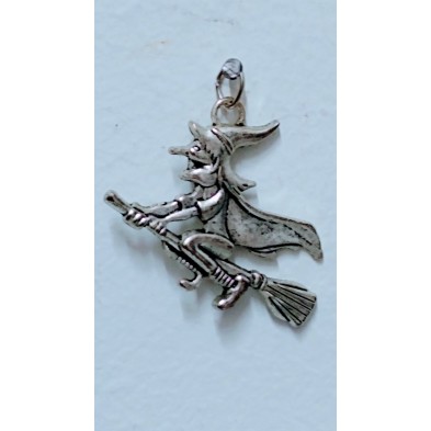 Bruja de la suerte con cordón (Amuletos y talismanes)