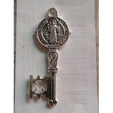 Llave medalla san Benito (colgante 4,50 x 2 cm ) (Amuletos y talismanes)