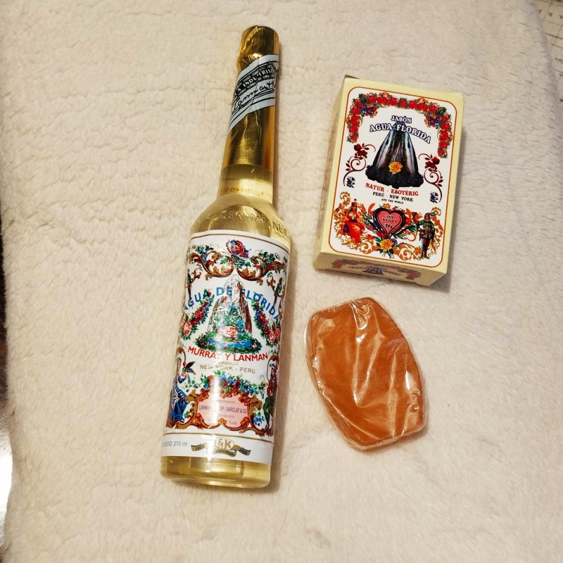 Pack jabón y agua florida marca Murray Lanman
