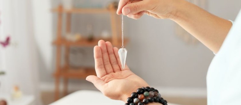 Cómo utilizar el péndulo: guía completa para principiantes